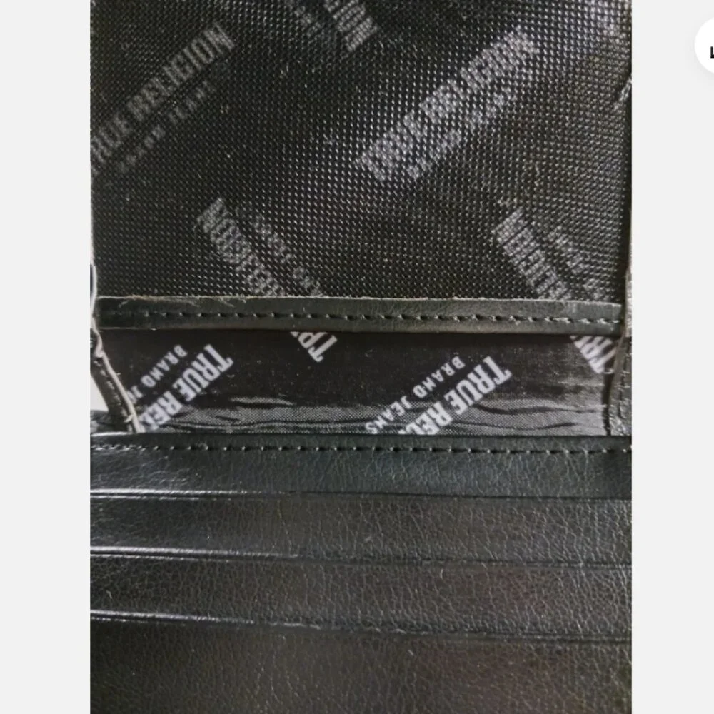 True Religion Mens Wallet Bifold Black Horseshoe Gold Logo Genuine Leather RFID